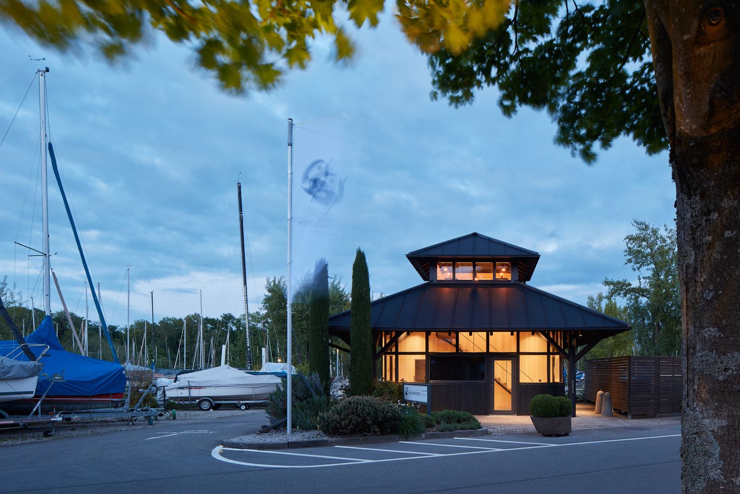 BMK-Yachthafen | Hafenmeisterhaus